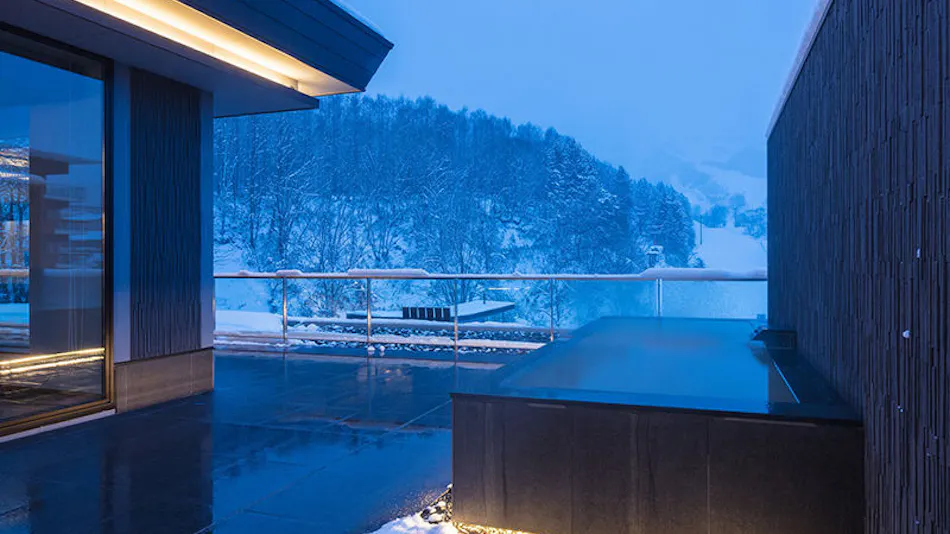 Aya Niseko