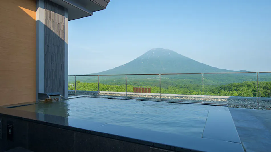 Aya Niseko
