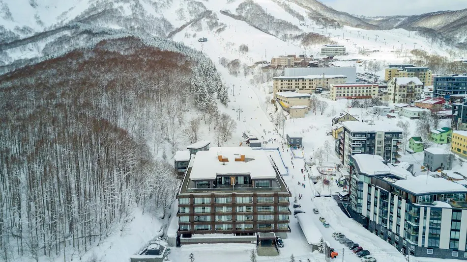 Aya Niseko