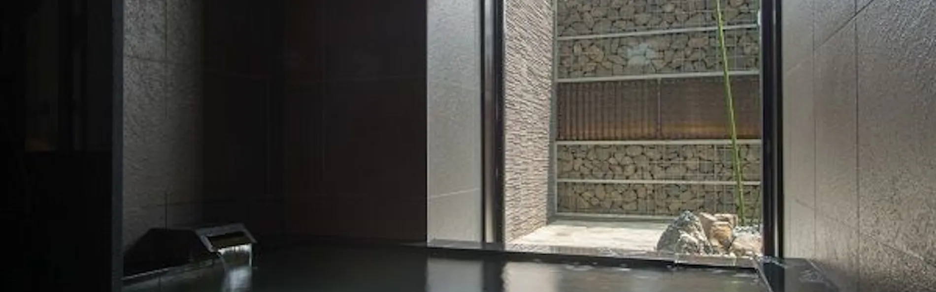 綾ニセコ