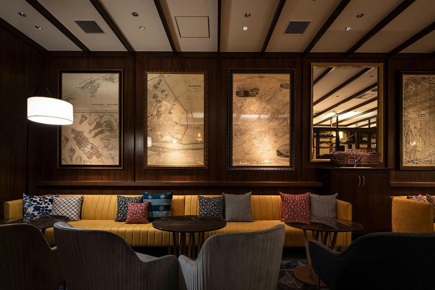 KIHARU　ラウンジ