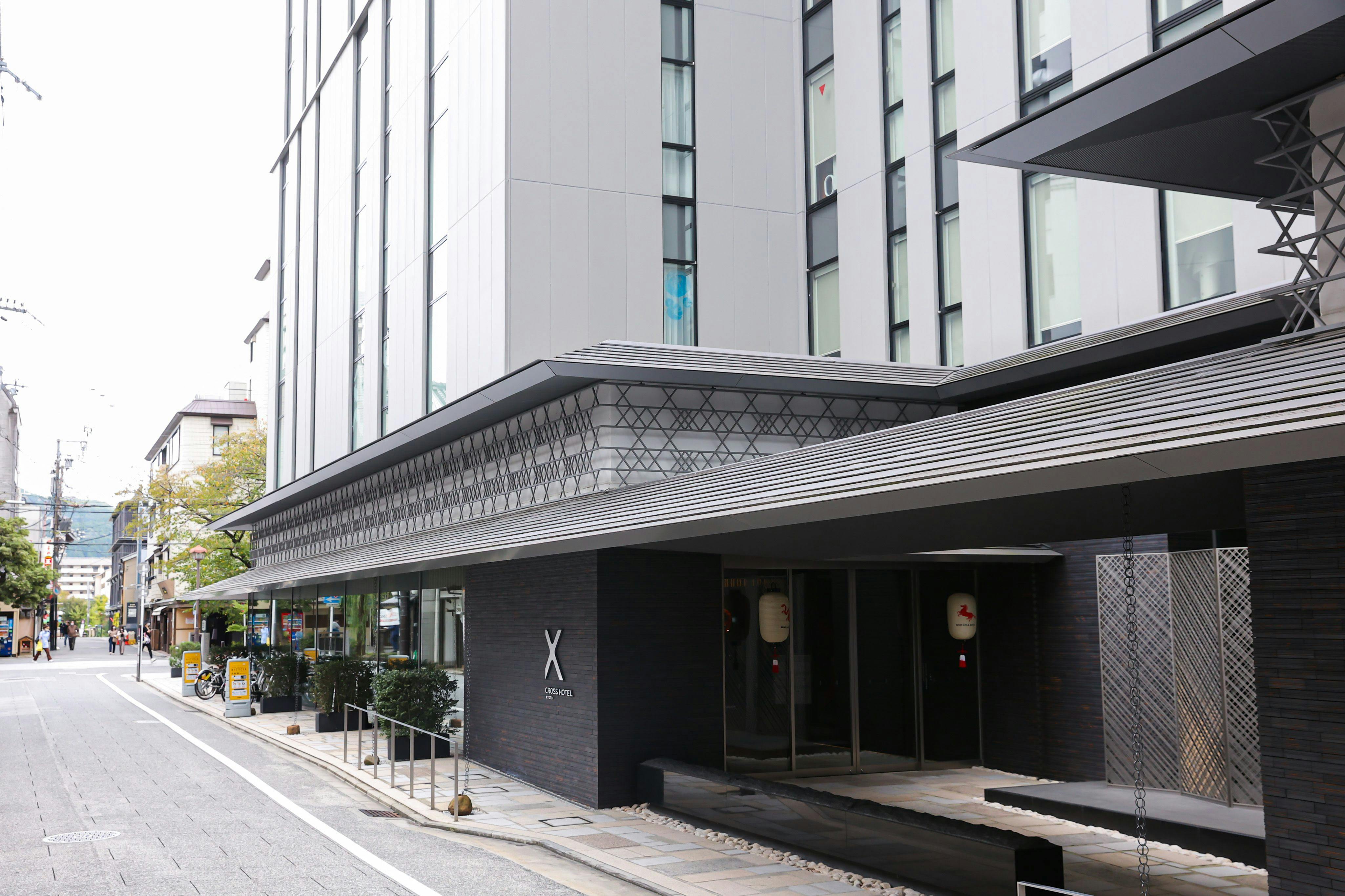 ホテルエントランス