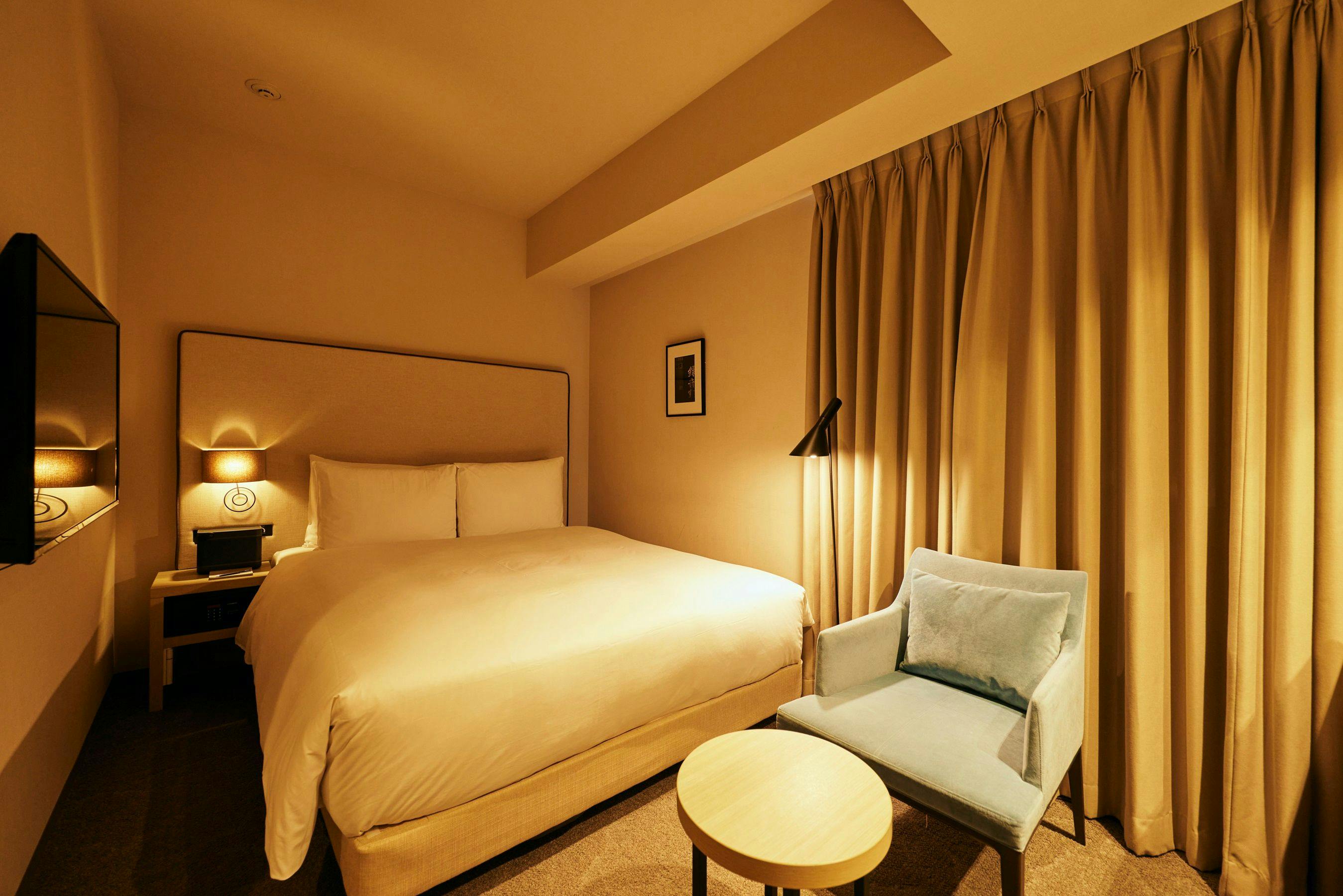 ＜ダブル＞18平米/ベッド幅160cm