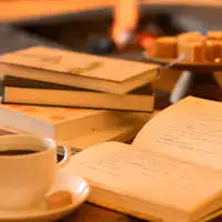 Perapian Yunbrocade, buku dan snek