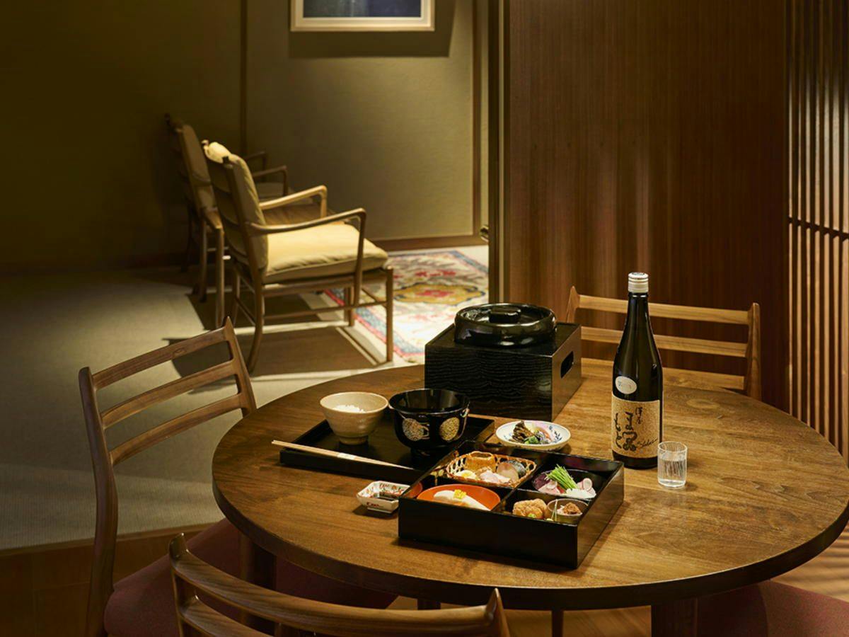【お部屋食／スタンダード／日本料理】割烹 いずみ特製の松花堂弁当をお部屋で満喫プラン／夕・朝食付