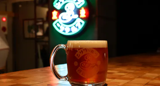 【เบียร์ครึ่งราคา & รับแก้วพร้อมโลโก้!】Stay with B by The Brooklyn Brewery