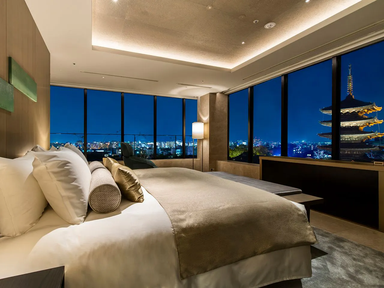 スイート ベッドルーム