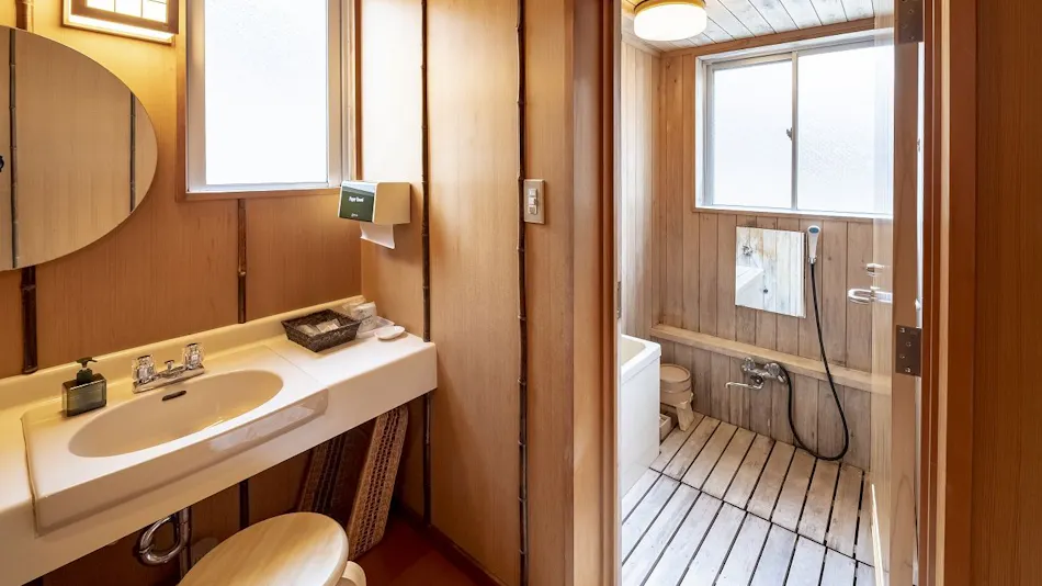 Yamadakan, a Lodge Nestled in Matsukawa Valley, Shinshu Yamada Onsen