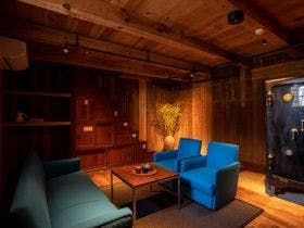 ＮＩＰＰＯＮＩＡ　白鷹　源内邸