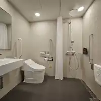 ユニバーサルルーム バスルーム