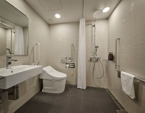 ユニバーサルルーム バスルーム