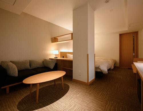 客室／【しゃくなげ】