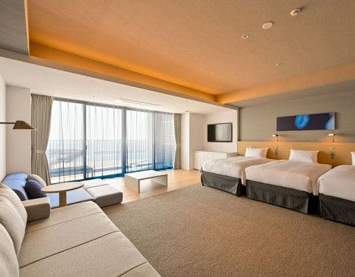 デラックストリプル