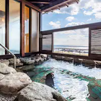 น้ำพุร้อนกลางแจ้งขนาดใหญ่ (ชาย)