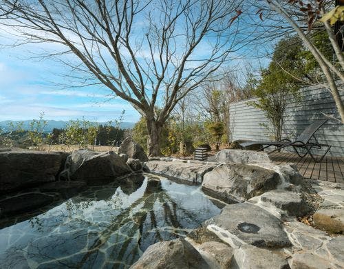 【特別室／天降川】の露天風呂