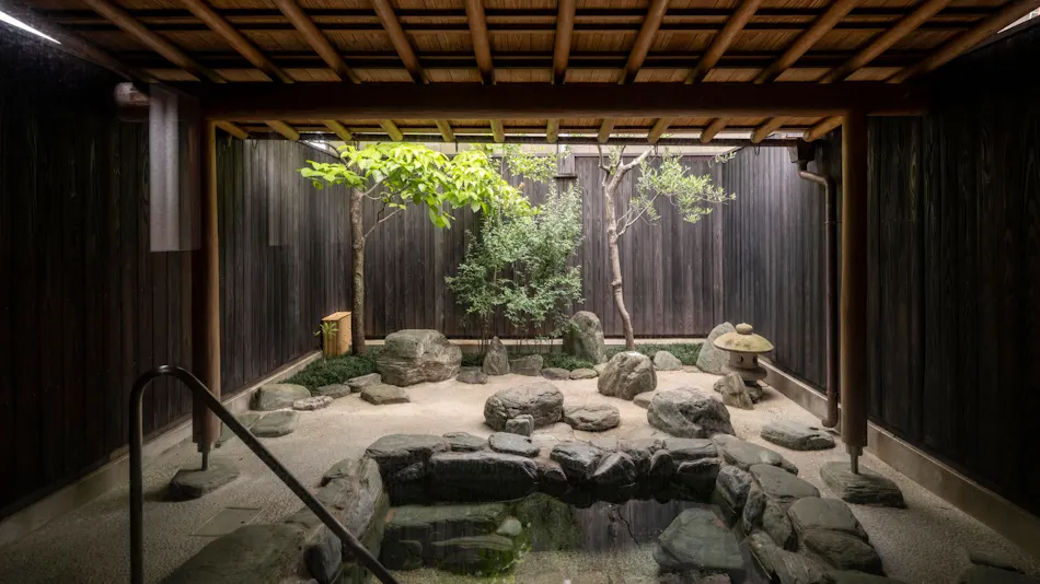 Momoyama Onsen Tsukimikan