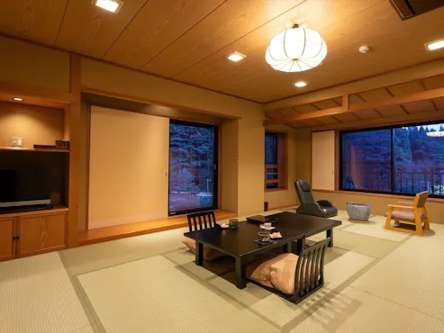 ห้องพักสไตล์ญี่ปุ่นพร้อมวิวภูเขาโคมากะทาเกะ