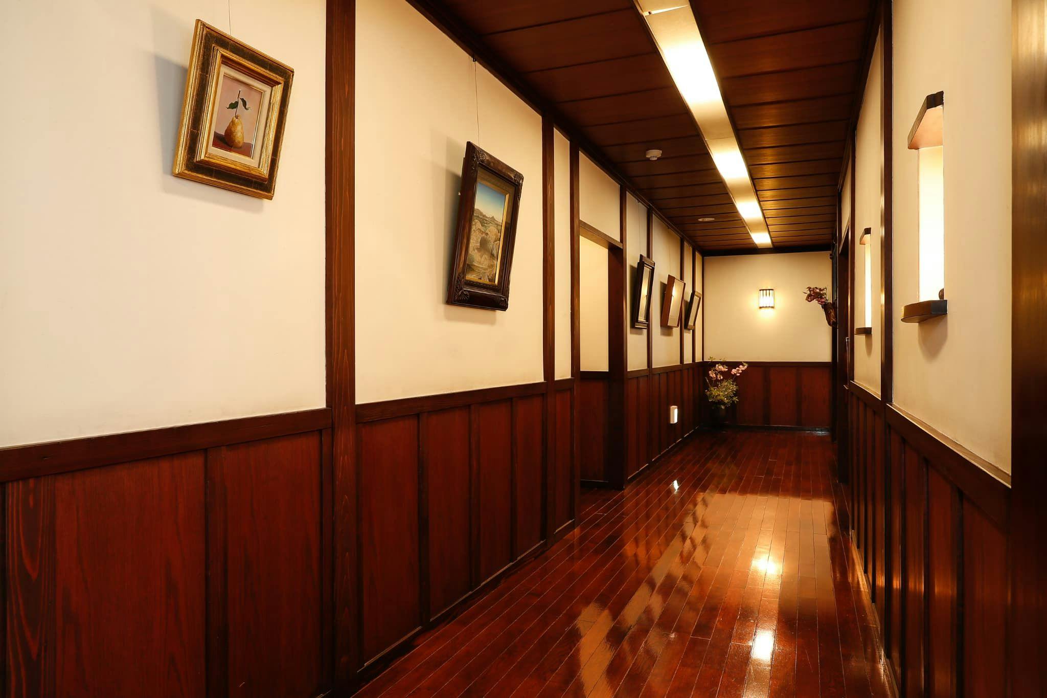 山本館