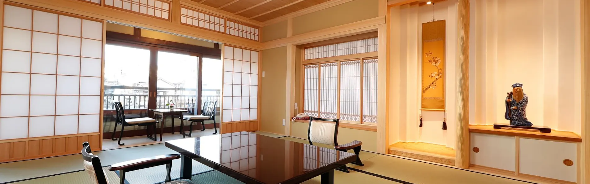 山本館