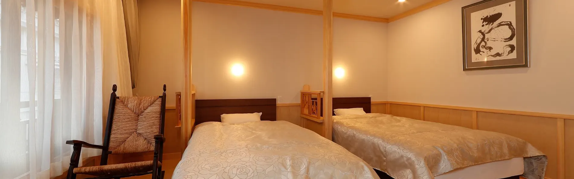 山本館