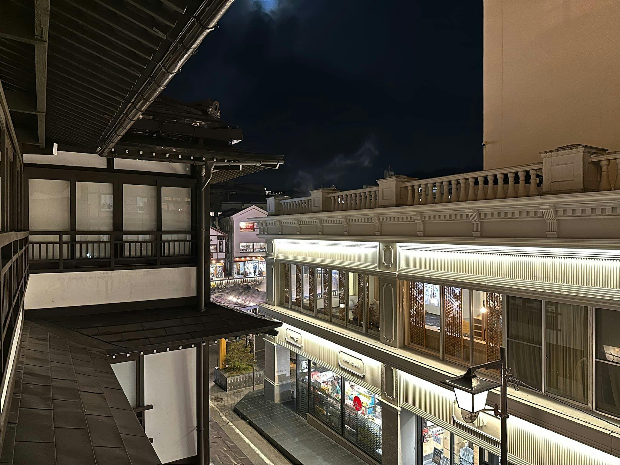 山本館