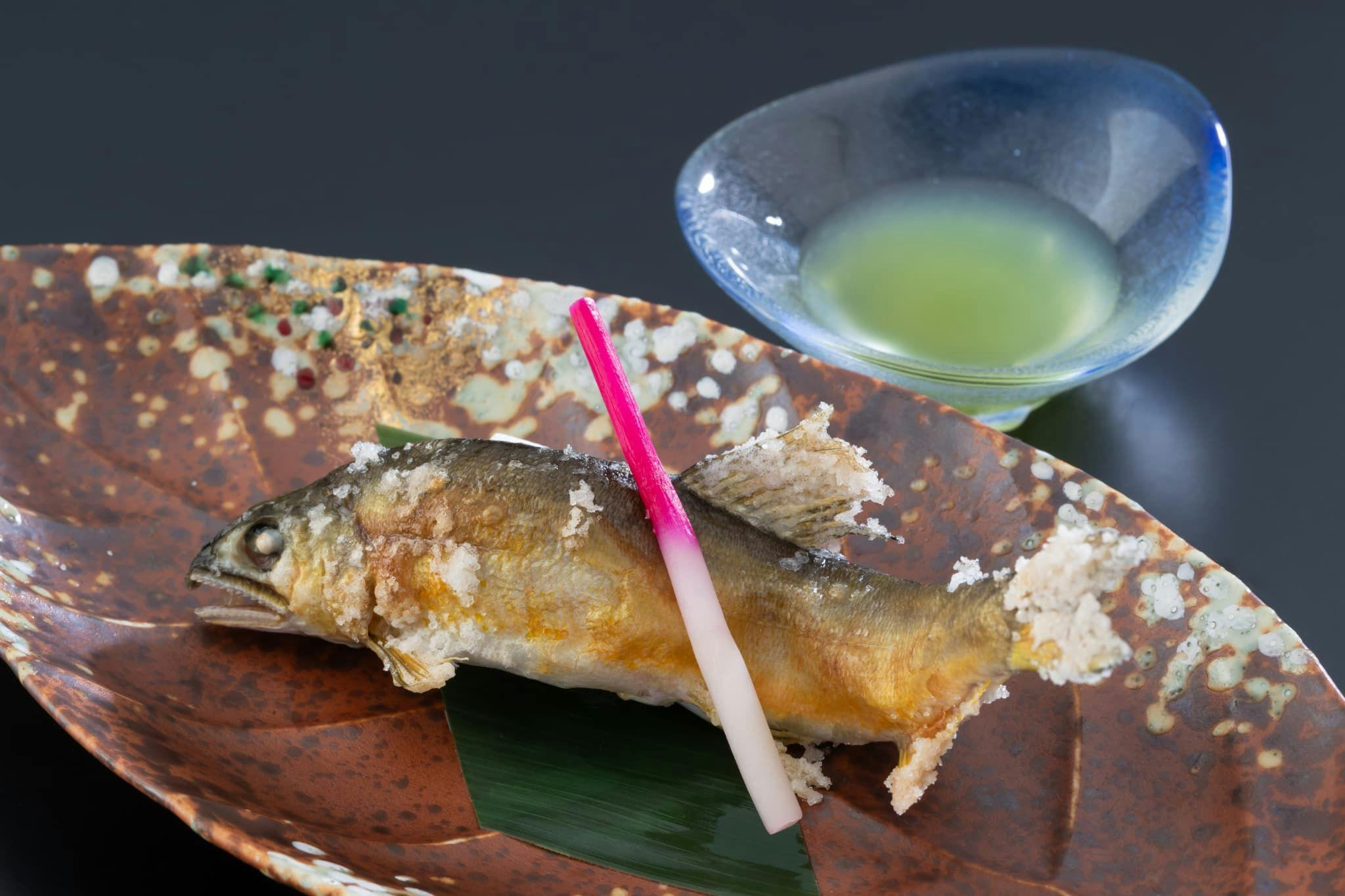 山本館
