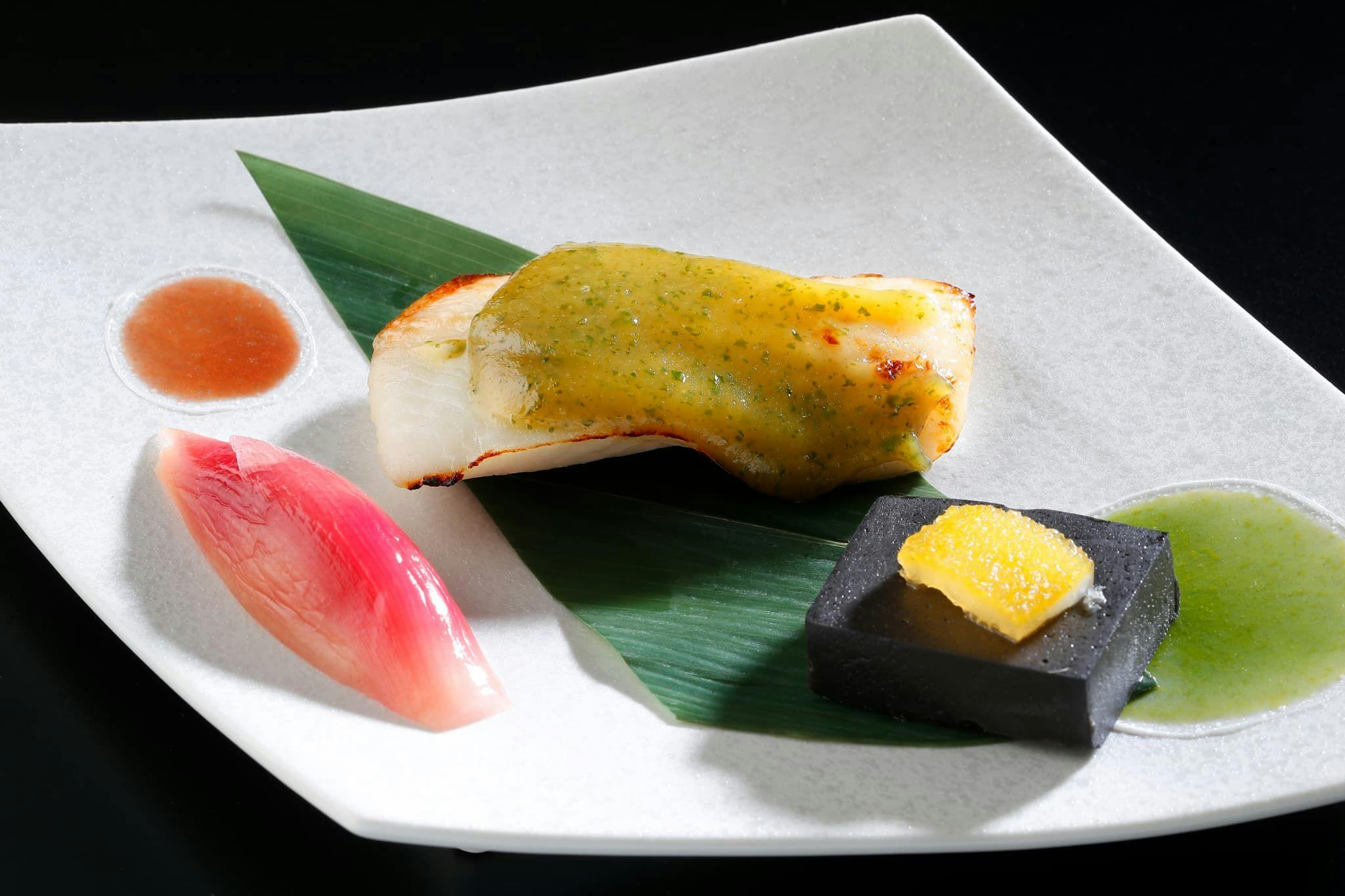 山本館