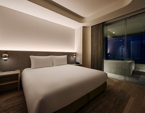 Corner Onsen Suite, Mt Yotei View, King