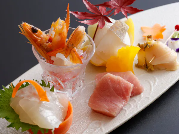 <早期割28>【土地の恵み会席】1泊2食 地元ならではの旬の食材を楽しむ会席
