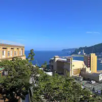 Pemandangan luar siang hari