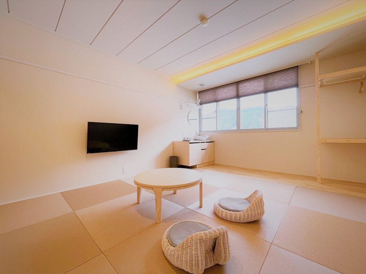 Kamar bergaya Zen Jepang 8 tatami menghadap selatan.