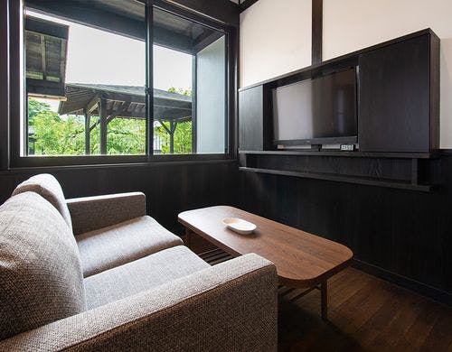 2020年8月オープン『友吉』『曽賀』