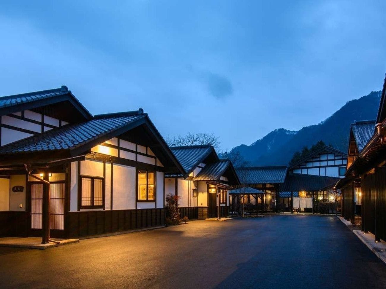 江戸創業　旅籠屋丸一　時を結ぶ 和美心の宿