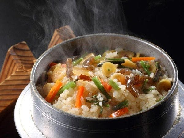 静寂とまごころの宿　七重八重
