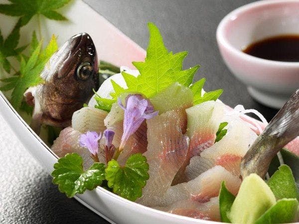 静寂とまごころの宿　七重八重