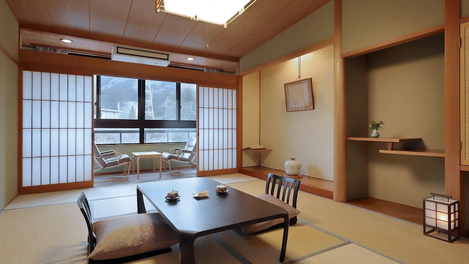 Inn of Serenity and Sincerity, Nanae Yae