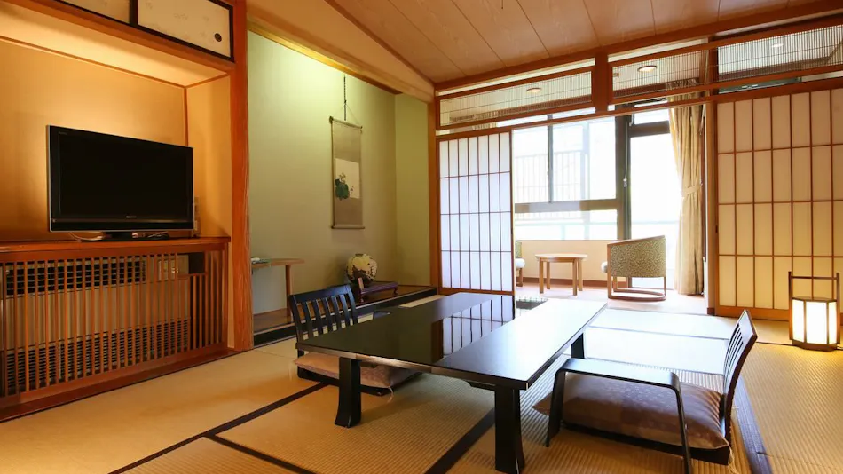 Inn of Serenity and Sincerity, Nanae Yae