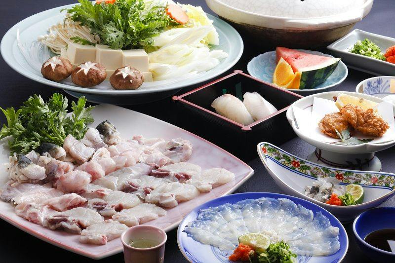 冬の味覚を堪能あれ！＜淡路島3年とらふぐ＞フルコース全8品（ふぐ唐揚付き）