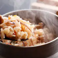 Musim luruh dan sejuk sahaja! Nasi periuk cendawan