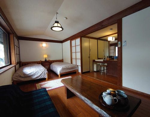 ツインルーム（16平米）