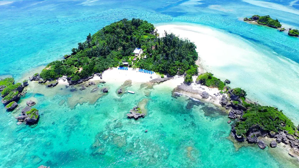 The Moon Beach Museum Resort