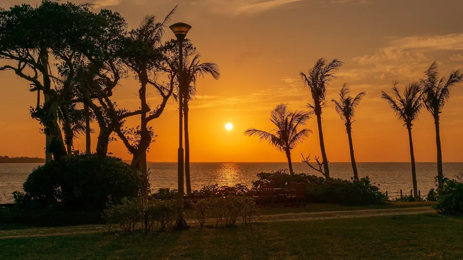 The Moon Beach Museum Resort