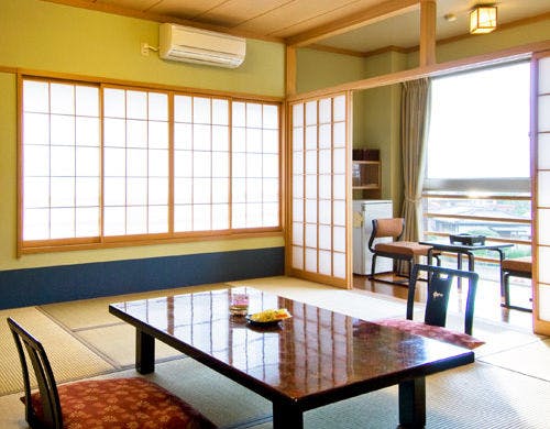 和室12～15畳/無料でWi-Fi