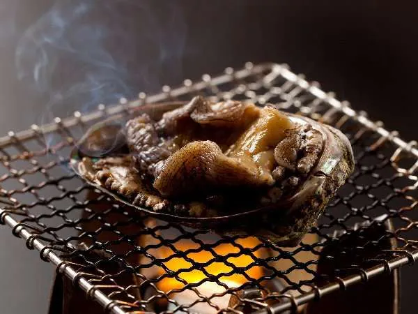 【個室食確約】活け鮑&姿造りプラン!貸切風呂無料|料理長が見極める、静かに味わう一番旨い味覚!