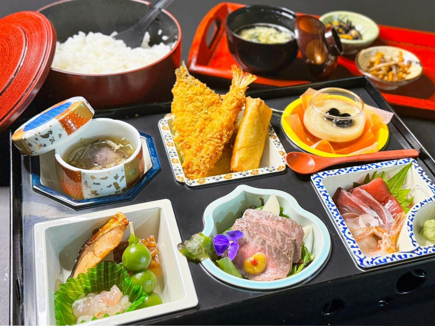 【夕朝食ともにお部屋で】人目を気にせず、家族だけの食卓を―お布団は先に整えてお待ちします