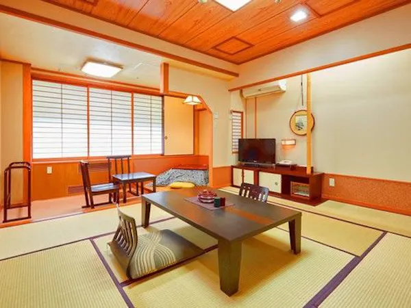 ■本館川側和室■