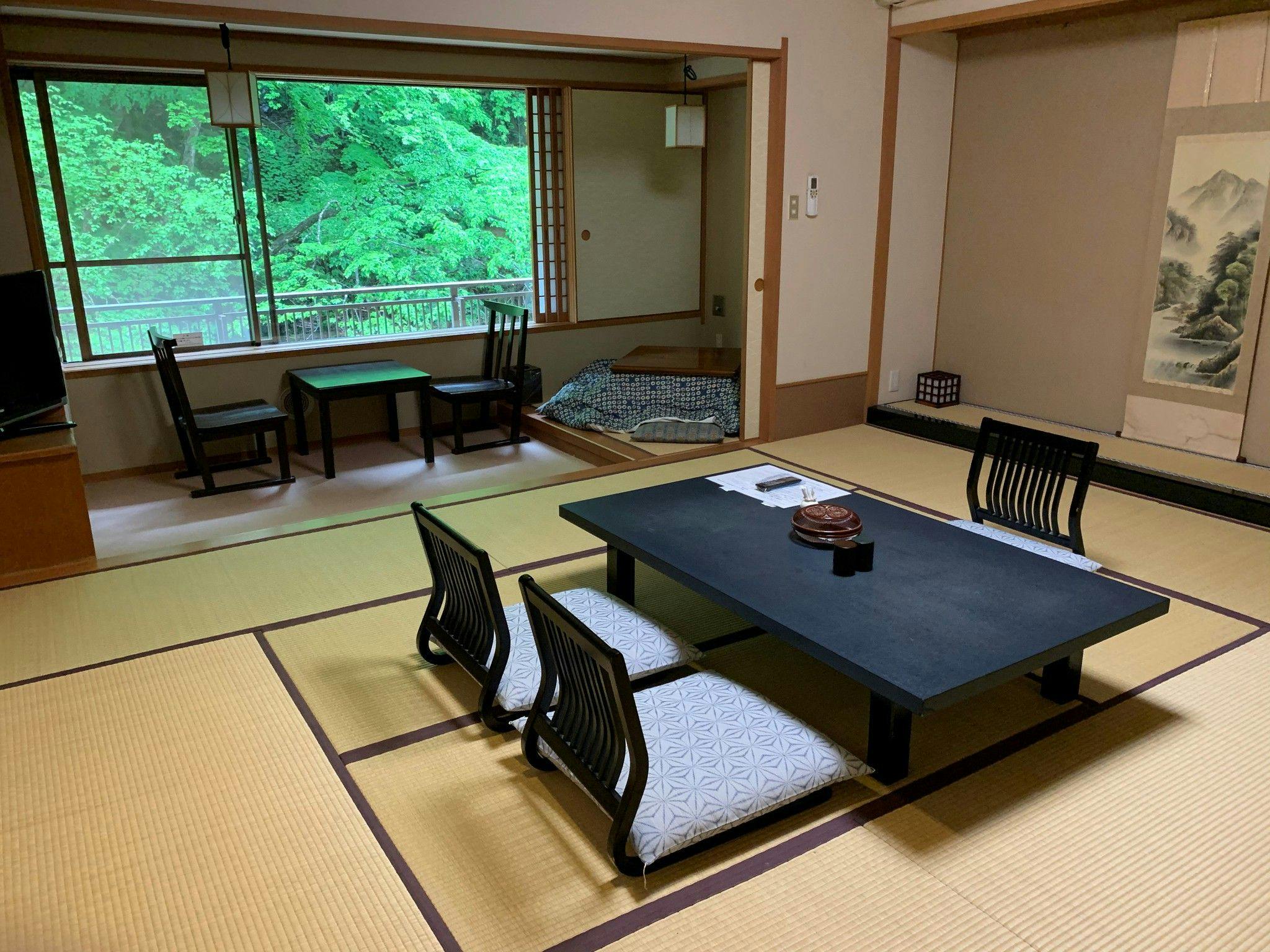 四万温泉　やまぐち館