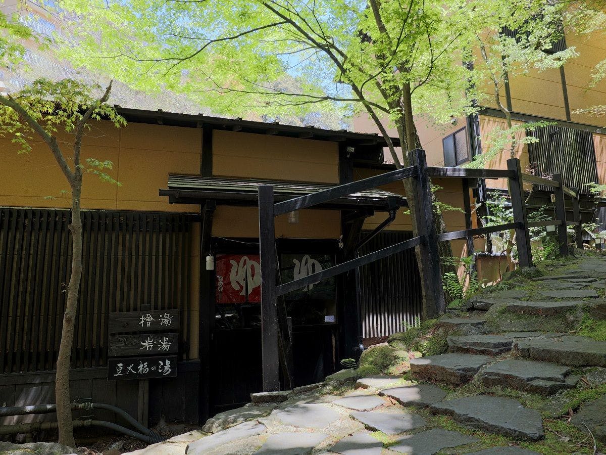 宿房花しのぶ