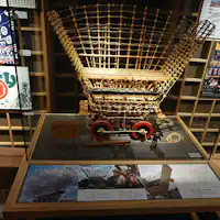 【和倉温泉お祭り会館】