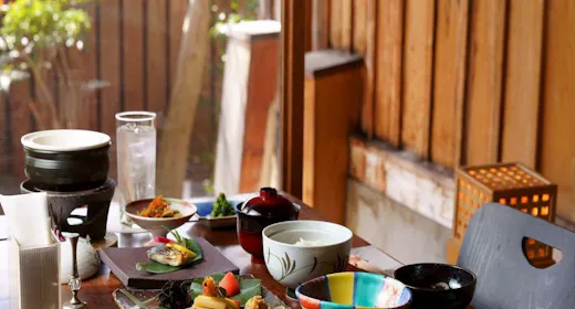 【散策に便利な立地】たっぷり観光/夕食は駅前の飲食店へGo!!~一泊朝食付きプラン~